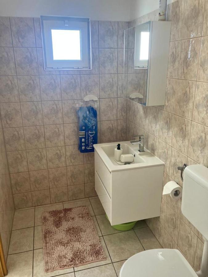 אורביץ Apartmani Fani 2 Min Walking From Sea מראה חיצוני תמונה