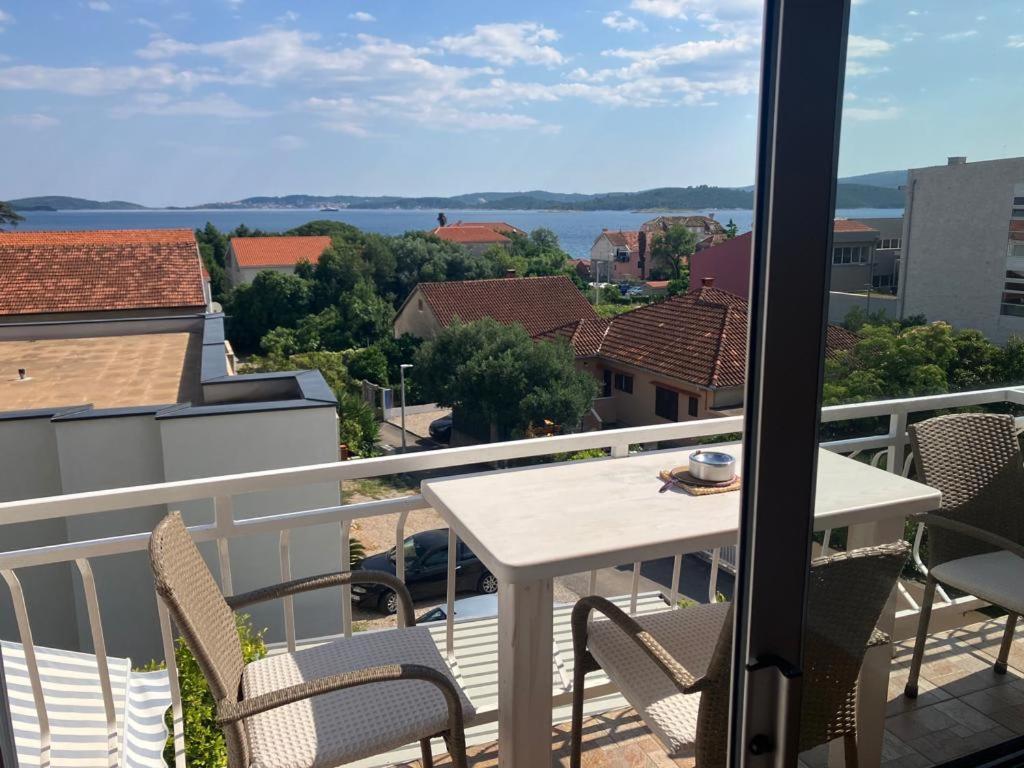 אורביץ Apartmani Fani 2 Min Walking From Sea מראה חיצוני תמונה