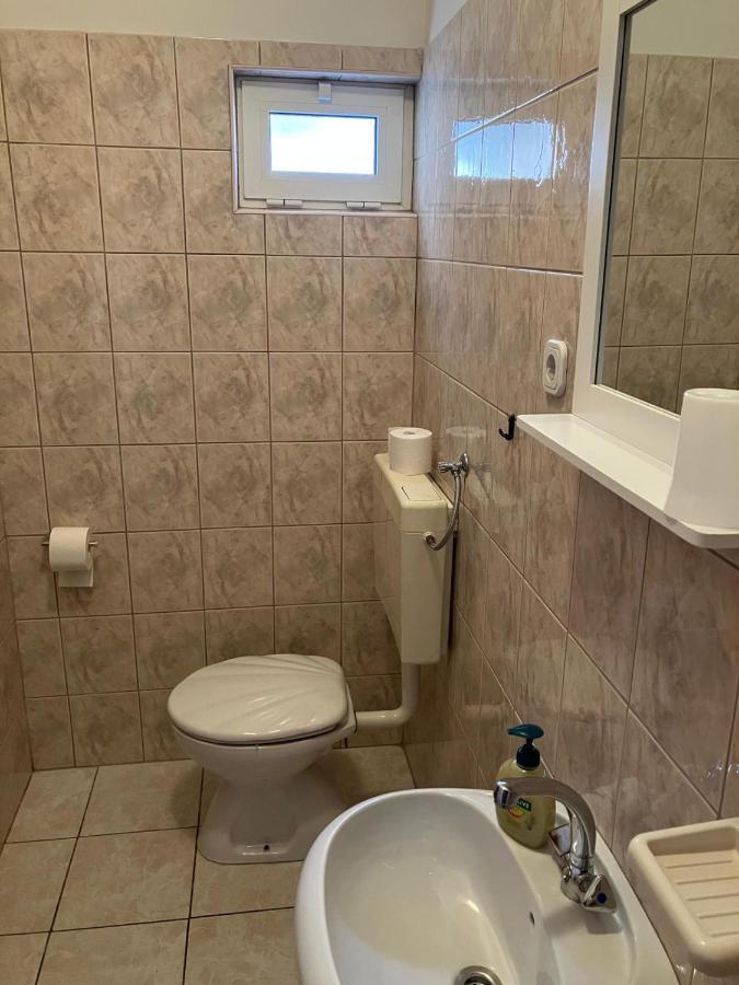 אורביץ Apartmani Fani 2 Min Walking From Sea מראה חיצוני תמונה