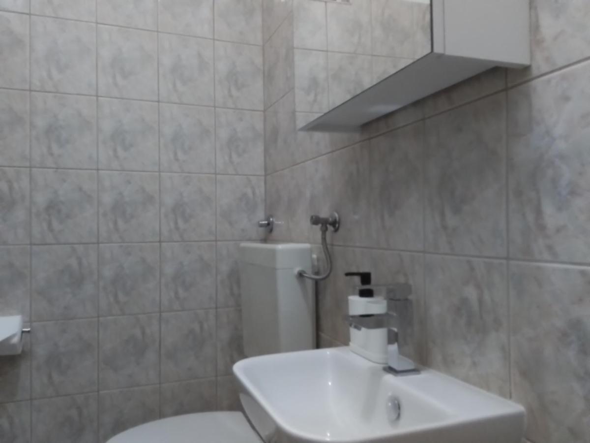 אורביץ Apartmani Fani 2 Min Walking From Sea מראה חיצוני תמונה
