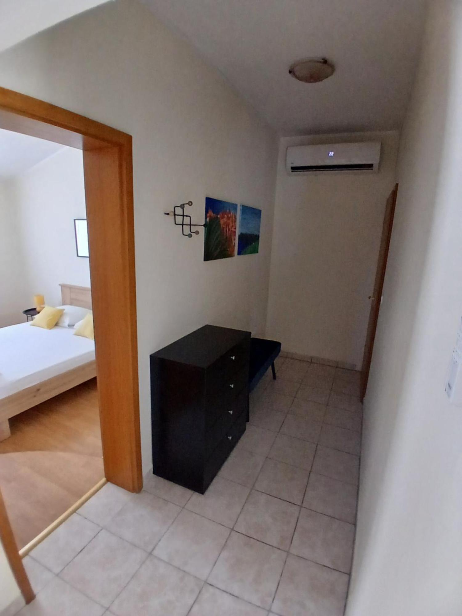 אורביץ Apartmani Fani 2 Min Walking From Sea מראה חיצוני תמונה